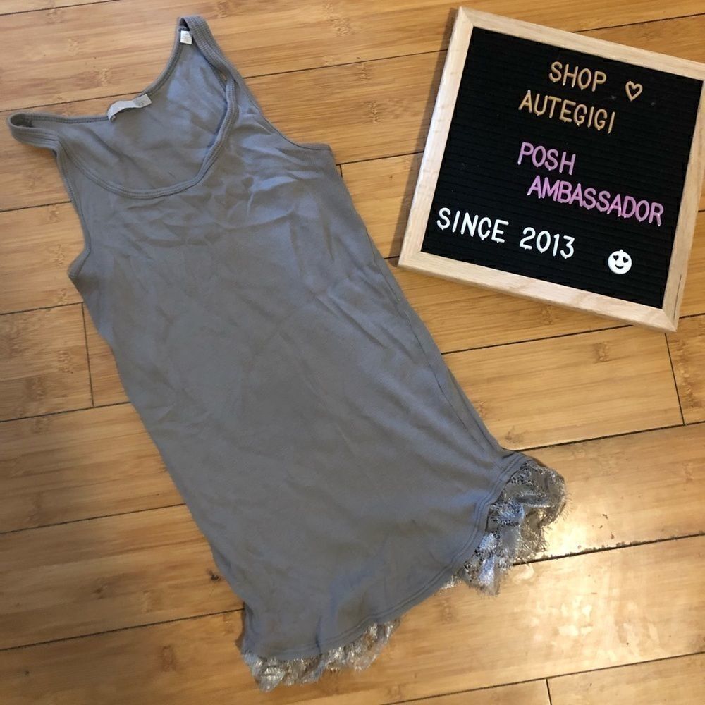 [skin] dainty lace trimmed tank top EUC #9